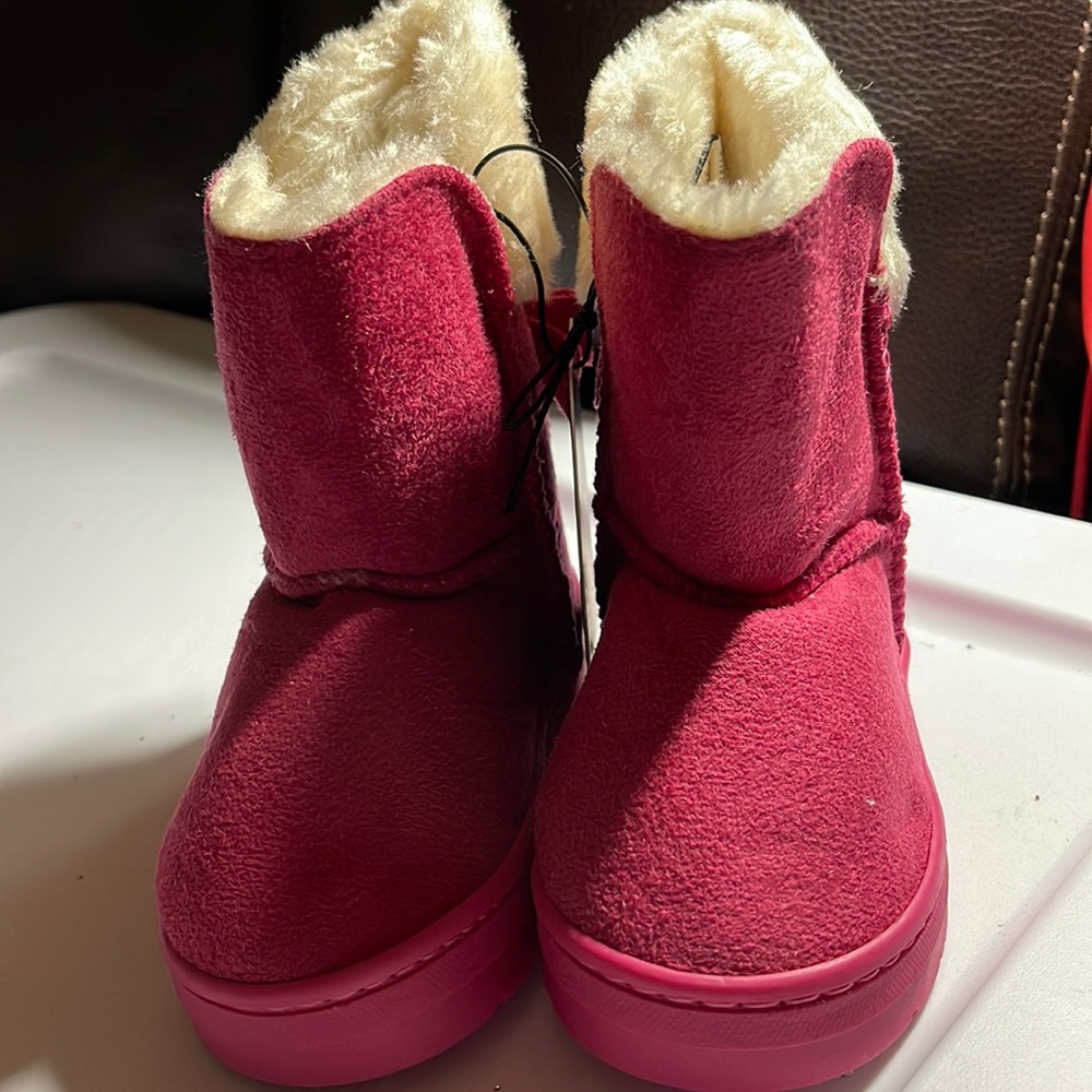 New Bebe Infant Fuschia Boot with Tags